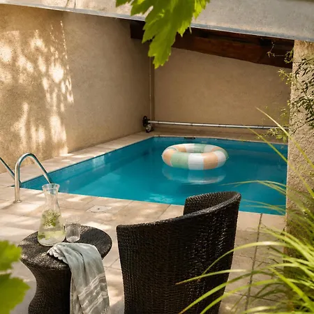 Ancienne Distillerie Renovee Avec Piscine Et Terrasse